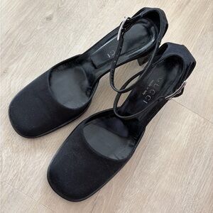 Tom ford era Gucci Black Strappy Heels